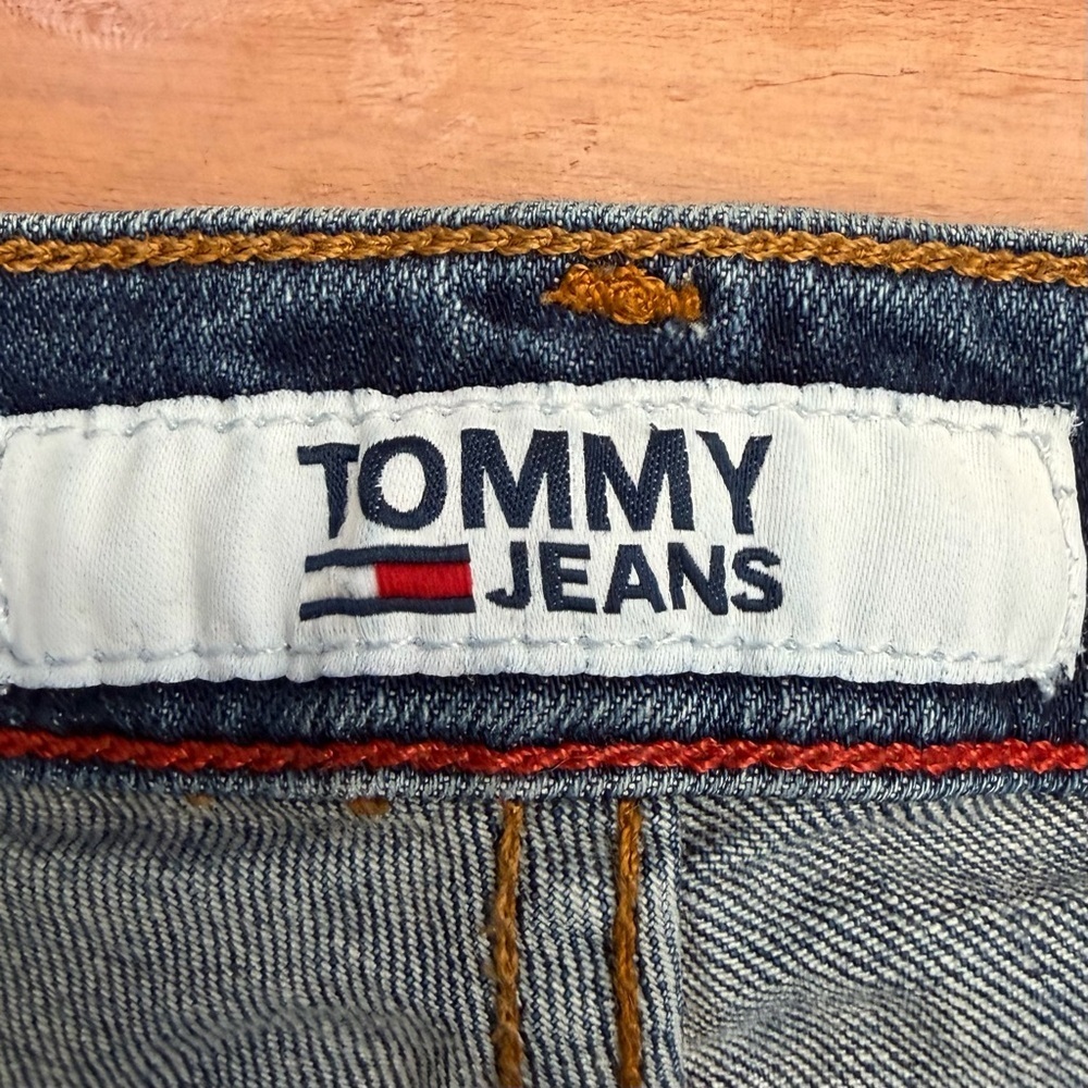 Tommy Hilfiger Straight Jeans - Picture 5 of 9